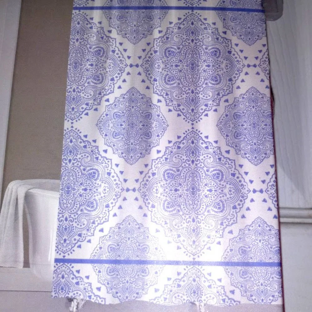 NEW in PACKAGE & Very Rare! Isaac Mizrahi Blue Print Shower Curtain